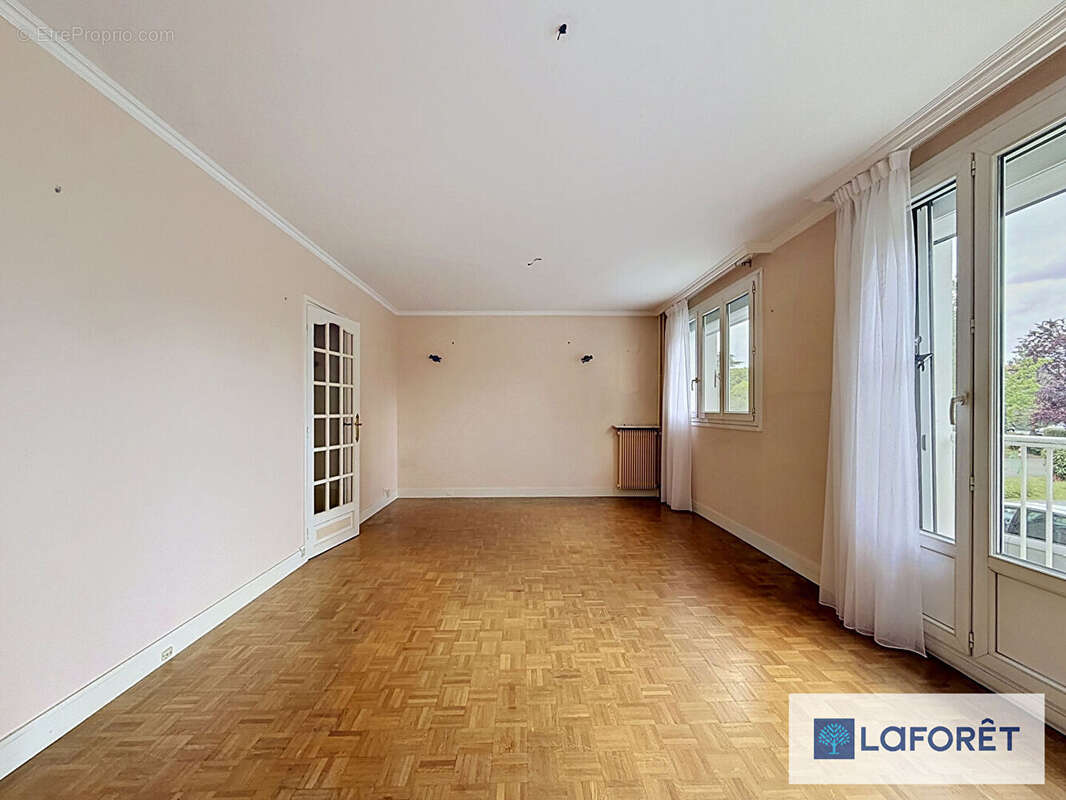 Appartement à VILLIERS-SUR-MARNE