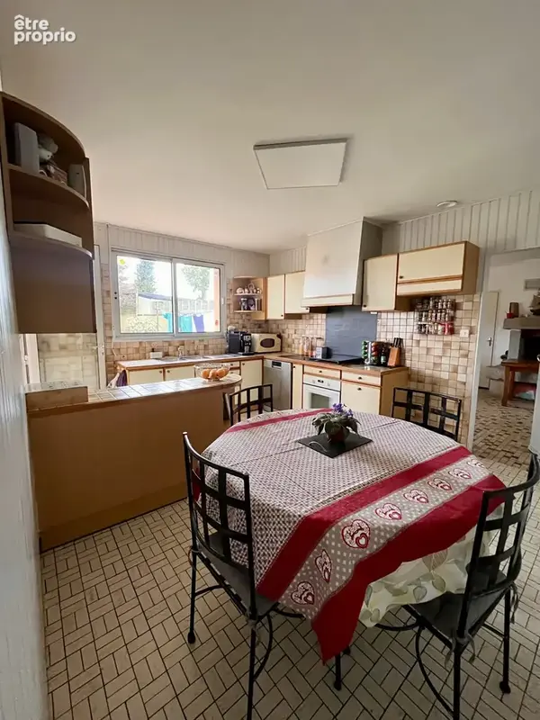 Maison à MONTAIGU