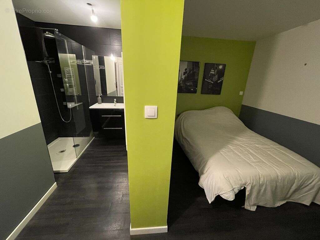 Maison - 234m ² - photo 4