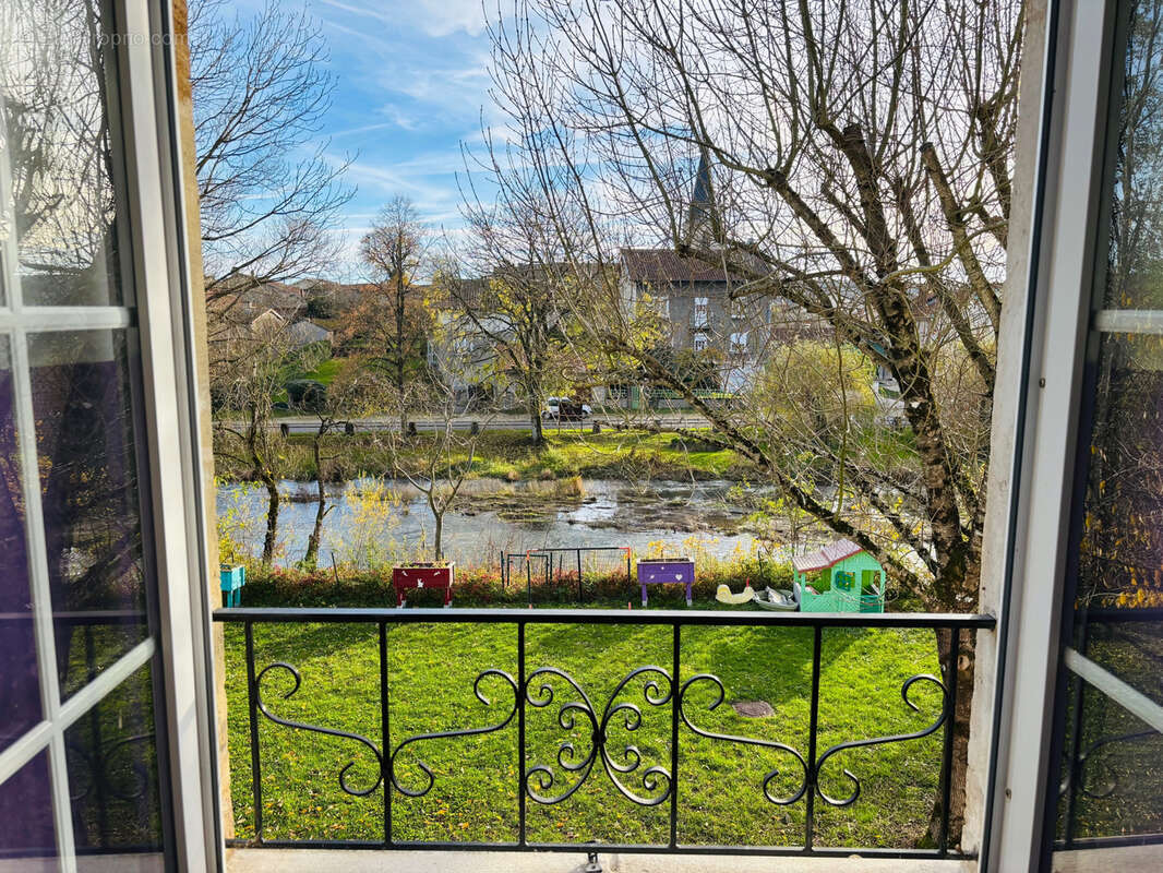 Maison à LONGCHAMPS-SUR-AIRE