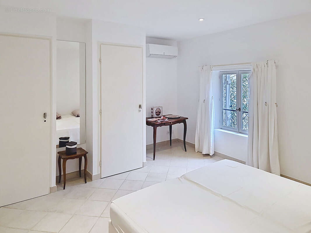 Maison à VILLENEUVE-LES-AVIGNON