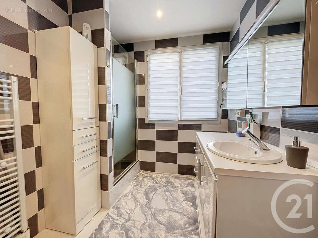 Maison à MAROLLES-SUR-SEINE