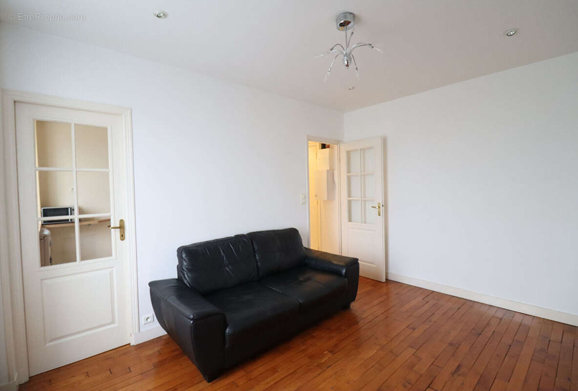 Appartement à AUBERVILLIERS