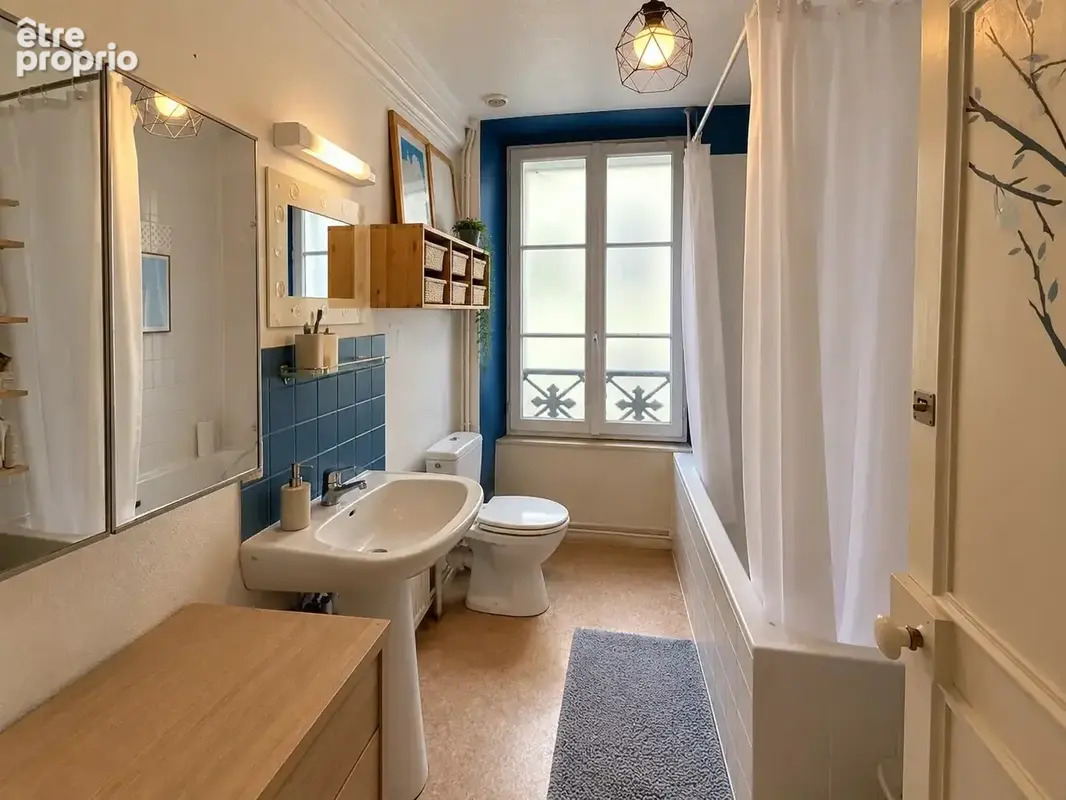 Immeuble : local commercial + t4 duplex - photo 11