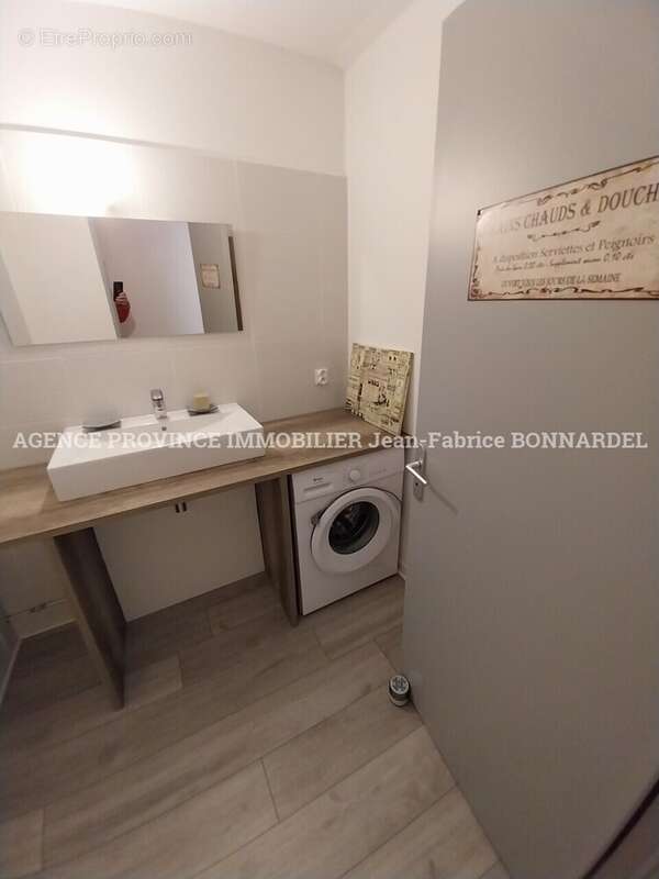Appartement à SAINT-PAUL-TROIS-CHATEAUX