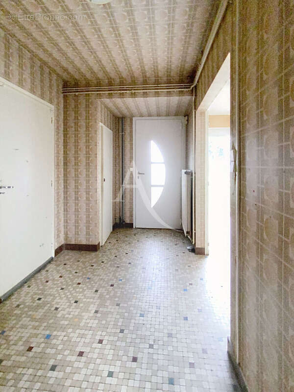 Maison à LES PONTS-DE-CE