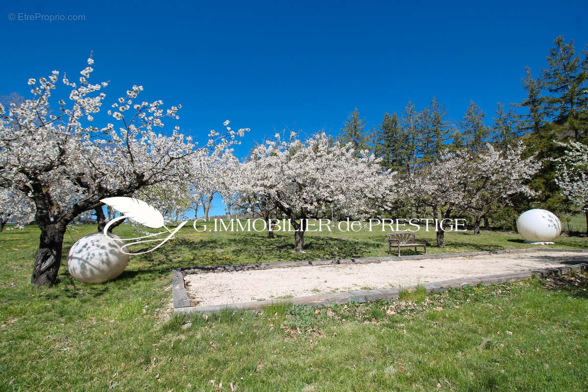 Une propriété d’exception au cœur d'un domaine de 9 hectares avec vues panoramiques - photo 6