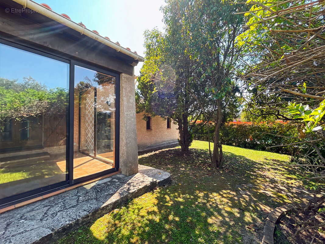 Maison à MOUANS-SARTOUX