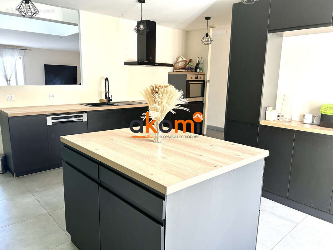 Maison à COLOMBEY-LES-BELLES