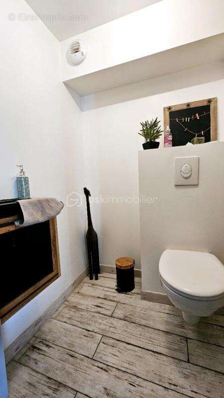 Maison à BAINS-SUR-OUST