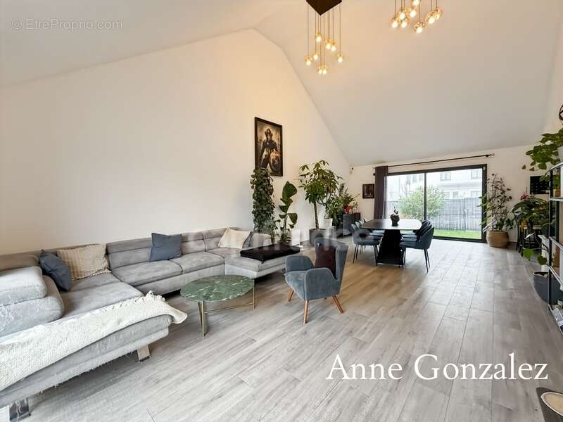 Maison à SAINT-DENIS-EN-VAL