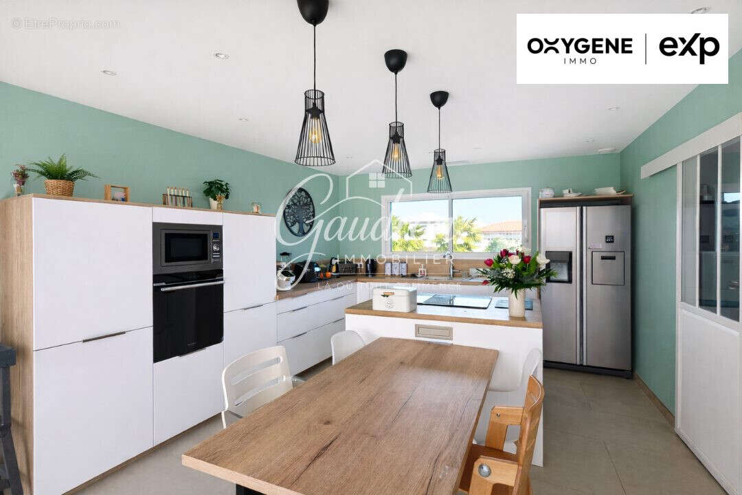 Maison 165 m² à Villelongue-De-La-Salanque  - photo 3
