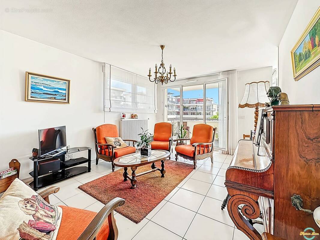 Appartement à BOURGOIN-JALLIEU