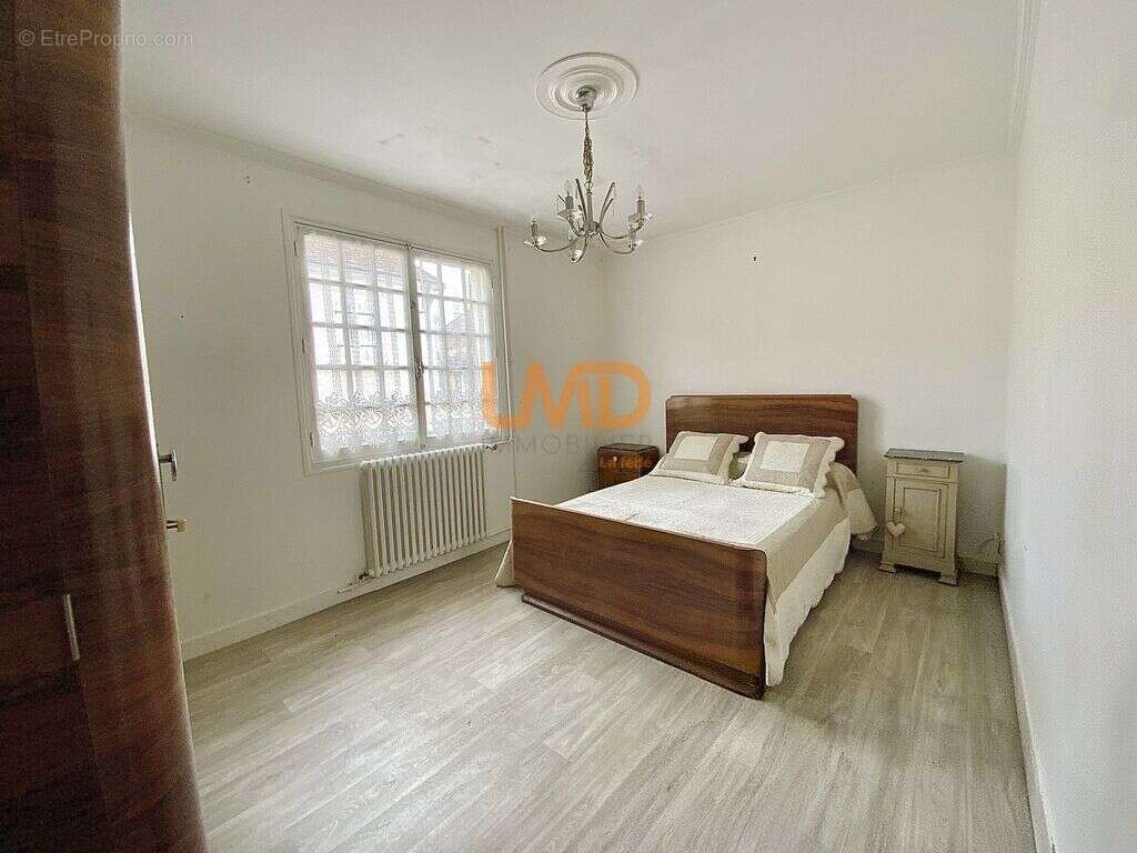 Opportunité à saisir ! 2 maisons à 20mn Sud-ouest Châteauroux ! - photo 8