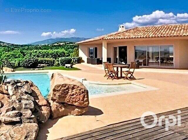 Maison à PORTO-VECCHIO