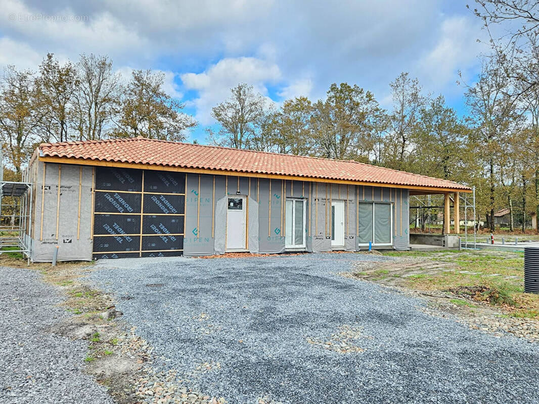 Maison à VIELLE-SAINT-GIRONS