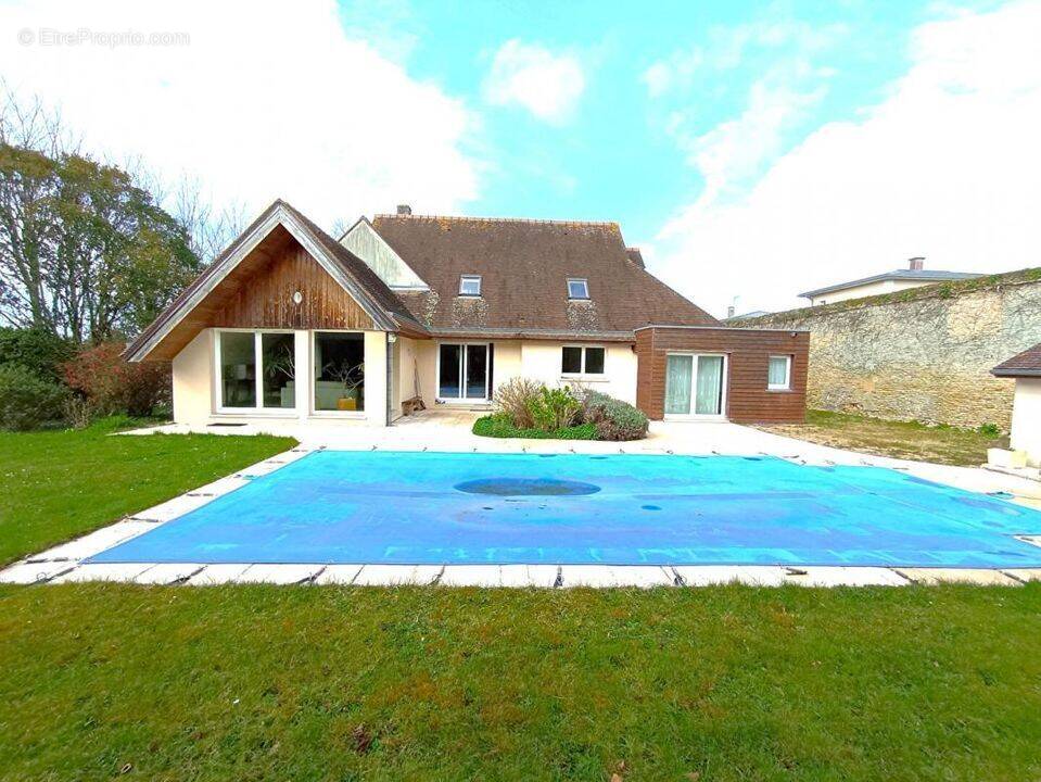 Maison à BIEVILLE-BEUVILLE