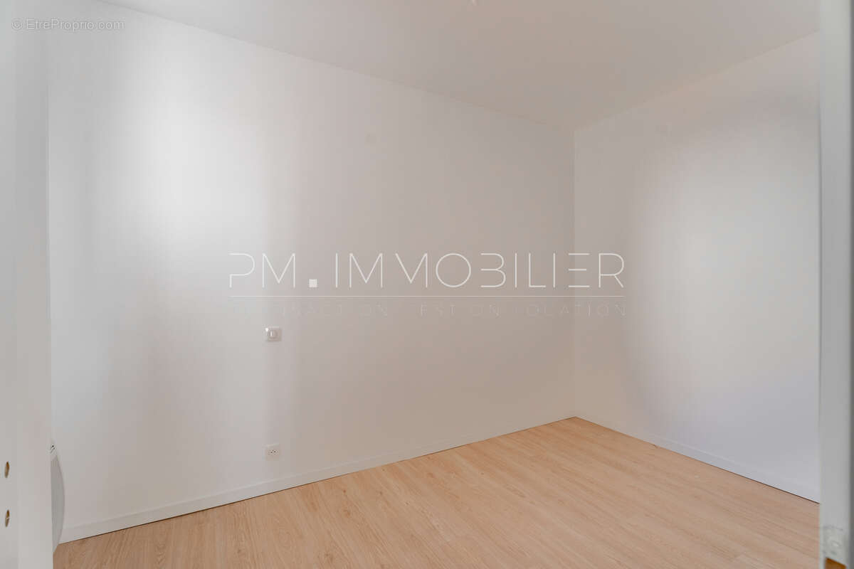Appartement à MARSEILLE-5E
