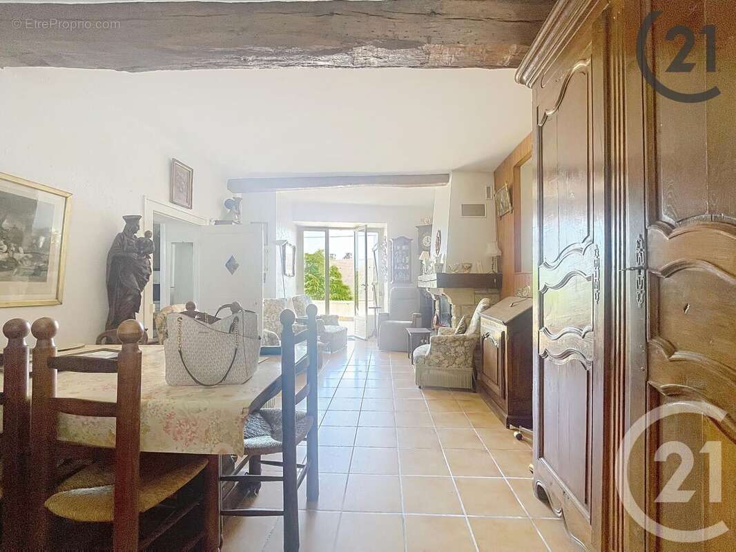 Maison à SAINT-BRIS-LE-VINEUX