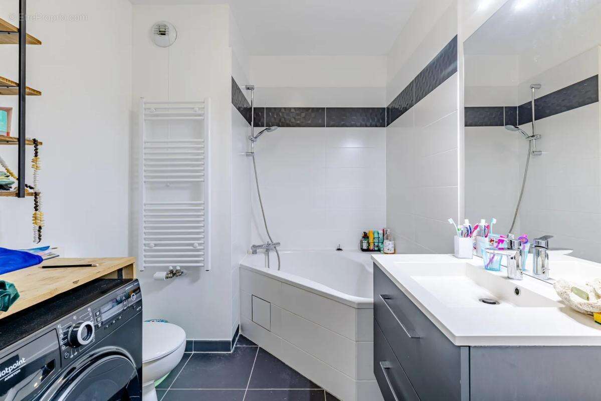 Appartement à COLOMBES