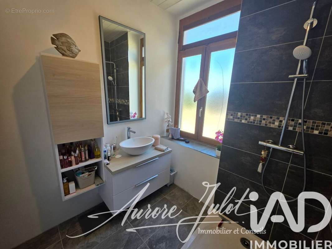 Maison 130 m² à Les Abrets  - photo 6