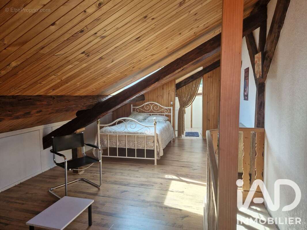 Appartement 70 m² à Faverges  - photo 4
