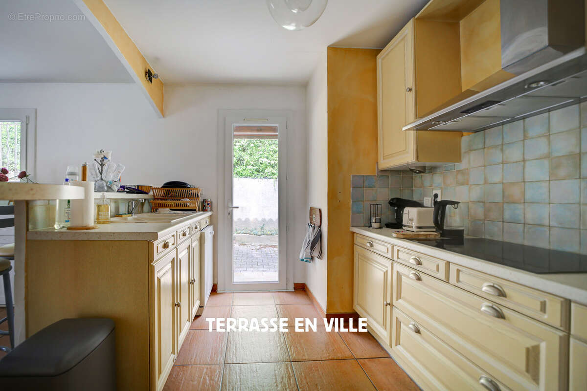 Maison à ROQUEFORT-LA-BEDOULE