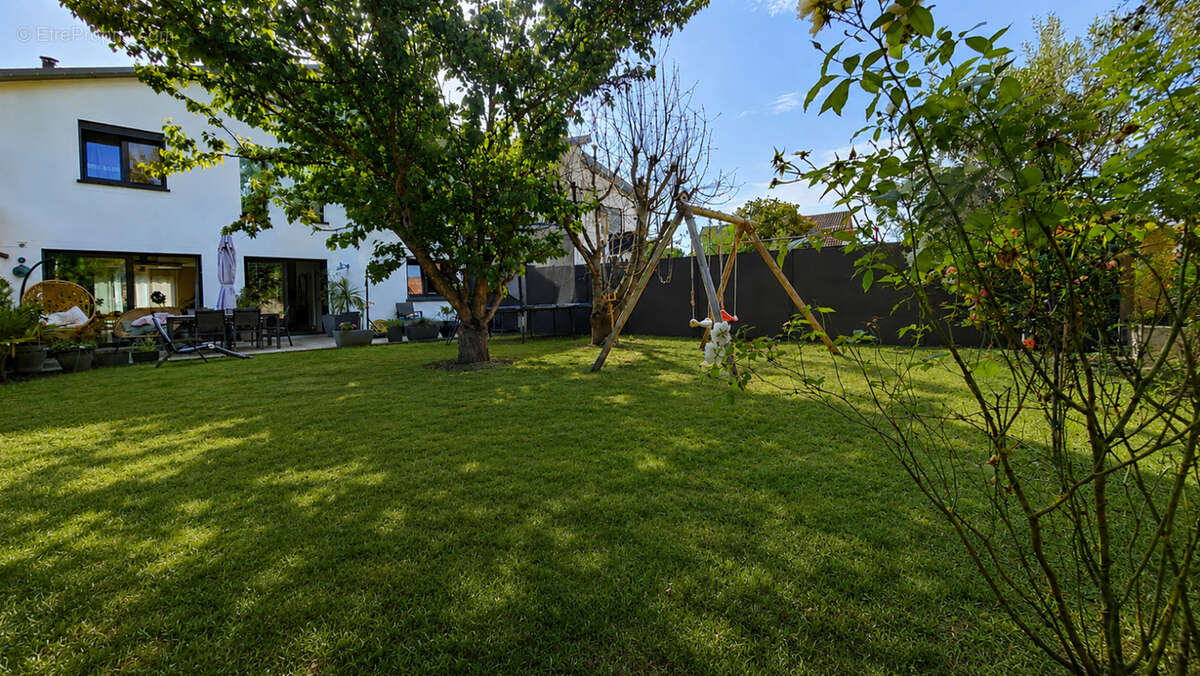 Thiais - maison contemporaine de 2017 - 160m² - sous-sol total - photo 8