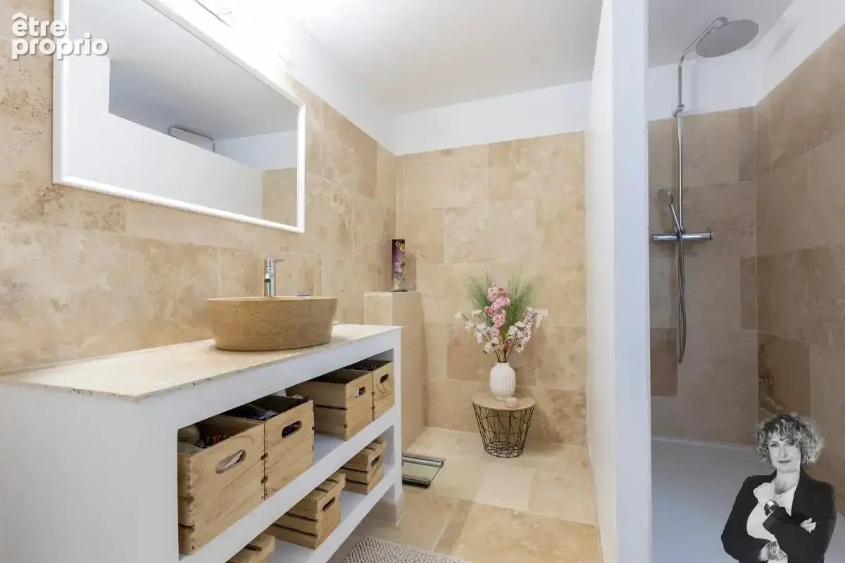 En exclusivité à Grans Villa T5 rénovée de 100 M² avec jardin - photo 15