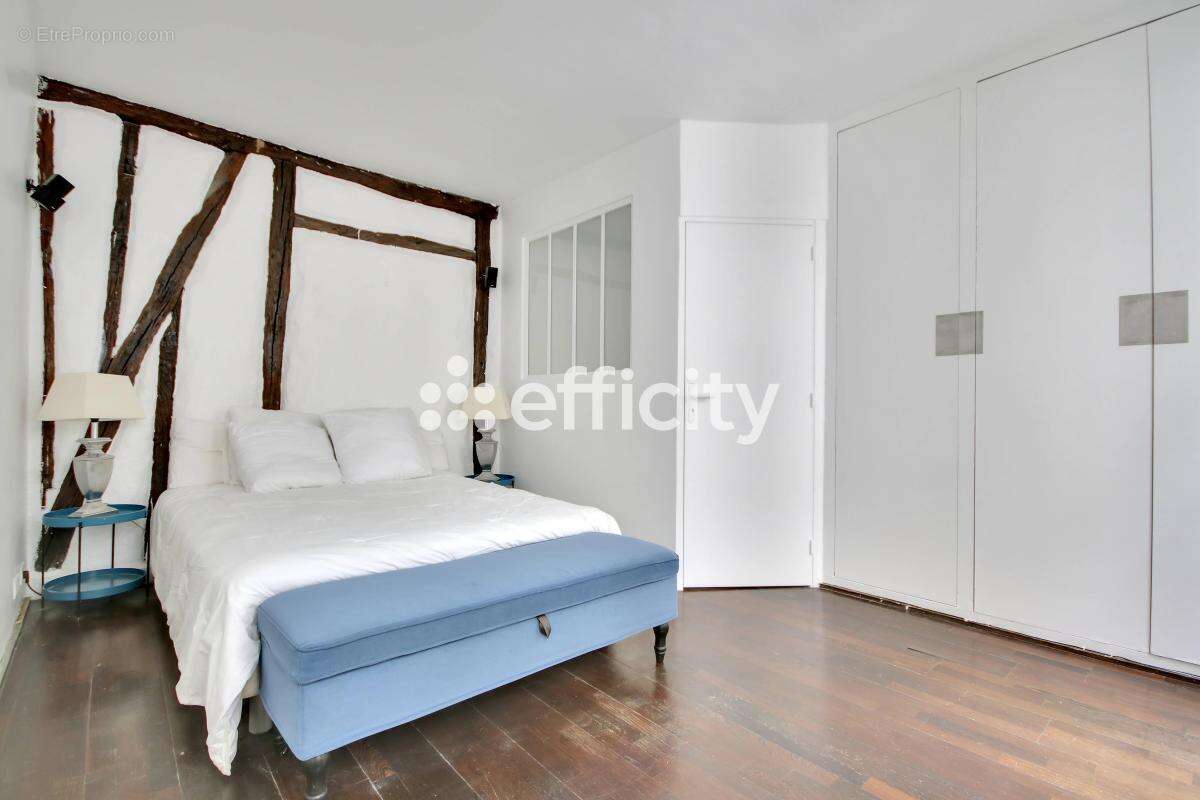 Appartement à PARIS-9E