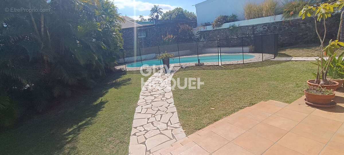 Maison à SAINT-PIERRE