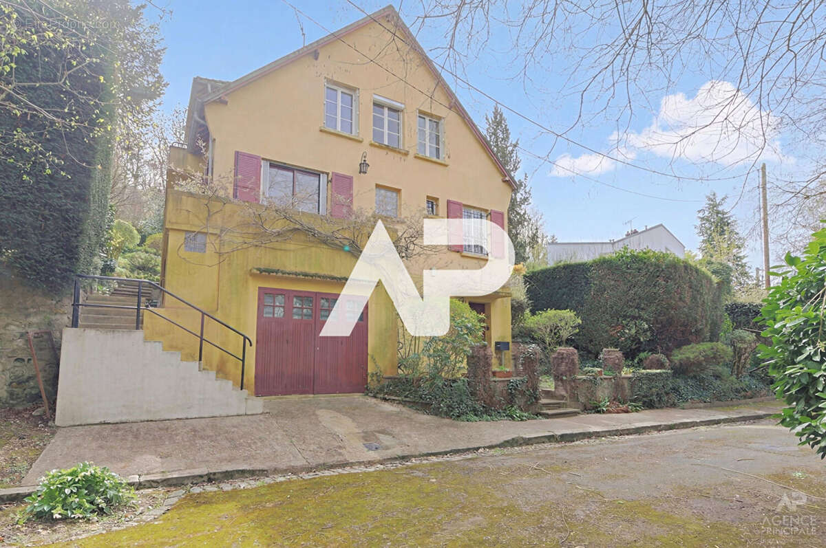 Maison à BOUGIVAL