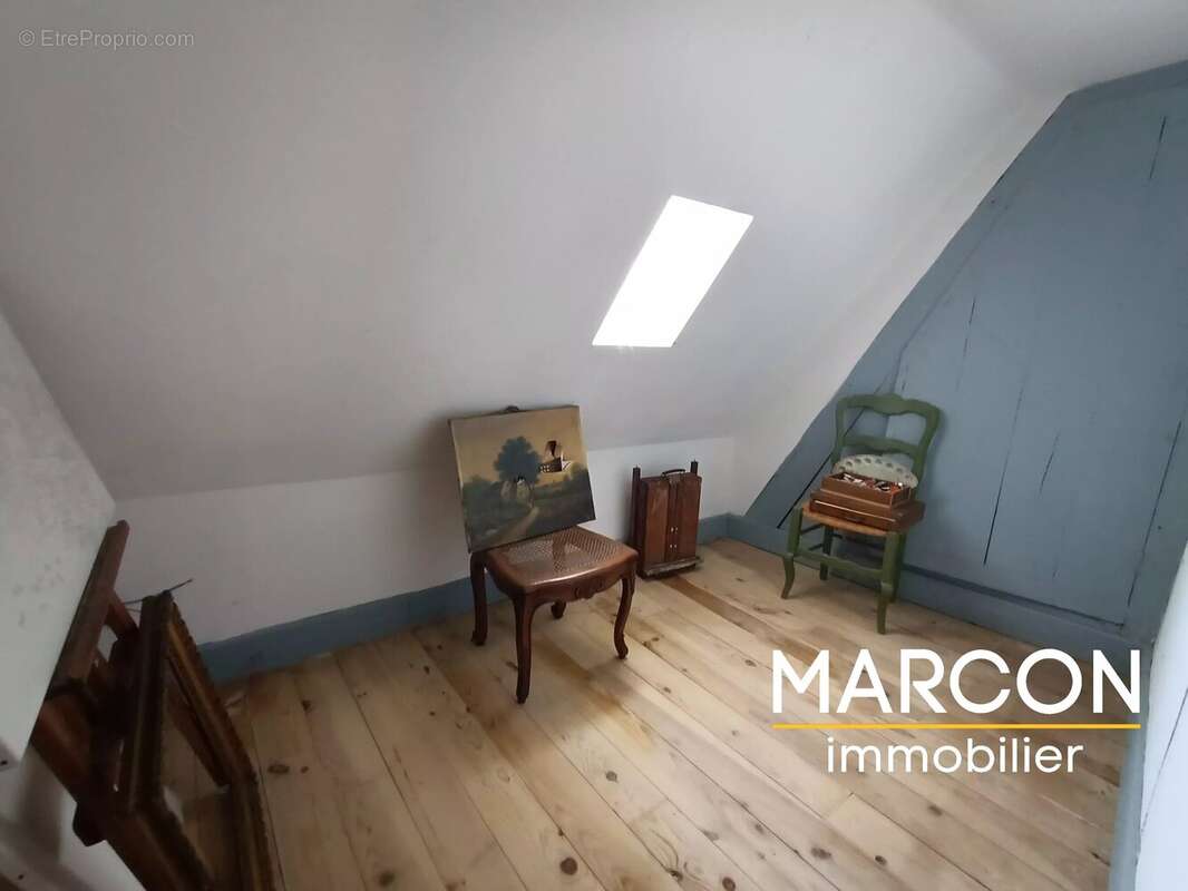 Maison à LE MONTEIL-AU-VICOMTE