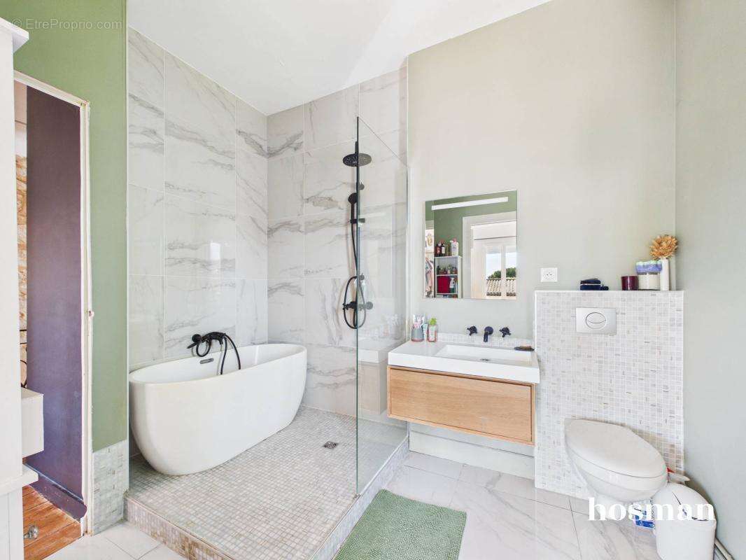 Magnifique maison de ville 3 pièces 76 m² avec terrasse rénovée - Avenue Pasteur, Floirac - photo 13
