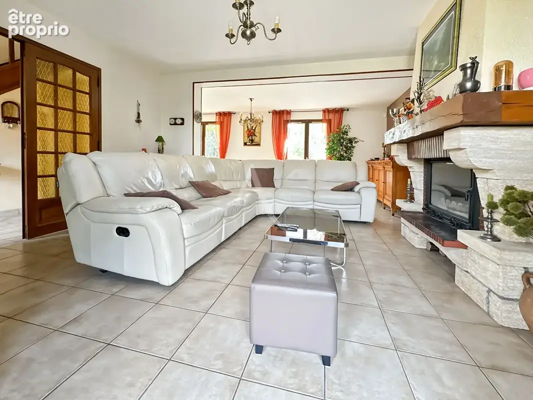 Maison 6 pièces 119 m² à vendre à Poissy (78300) - photo 2