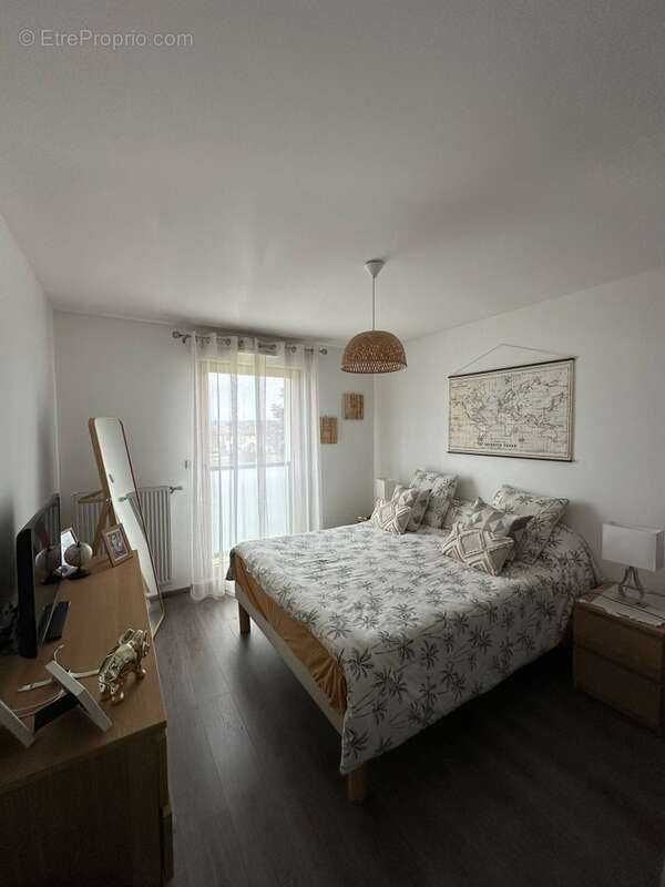 Appartement à MEYZIEU
