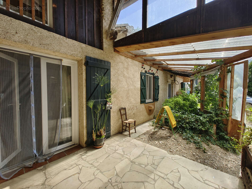 Maison à TERREBASSE