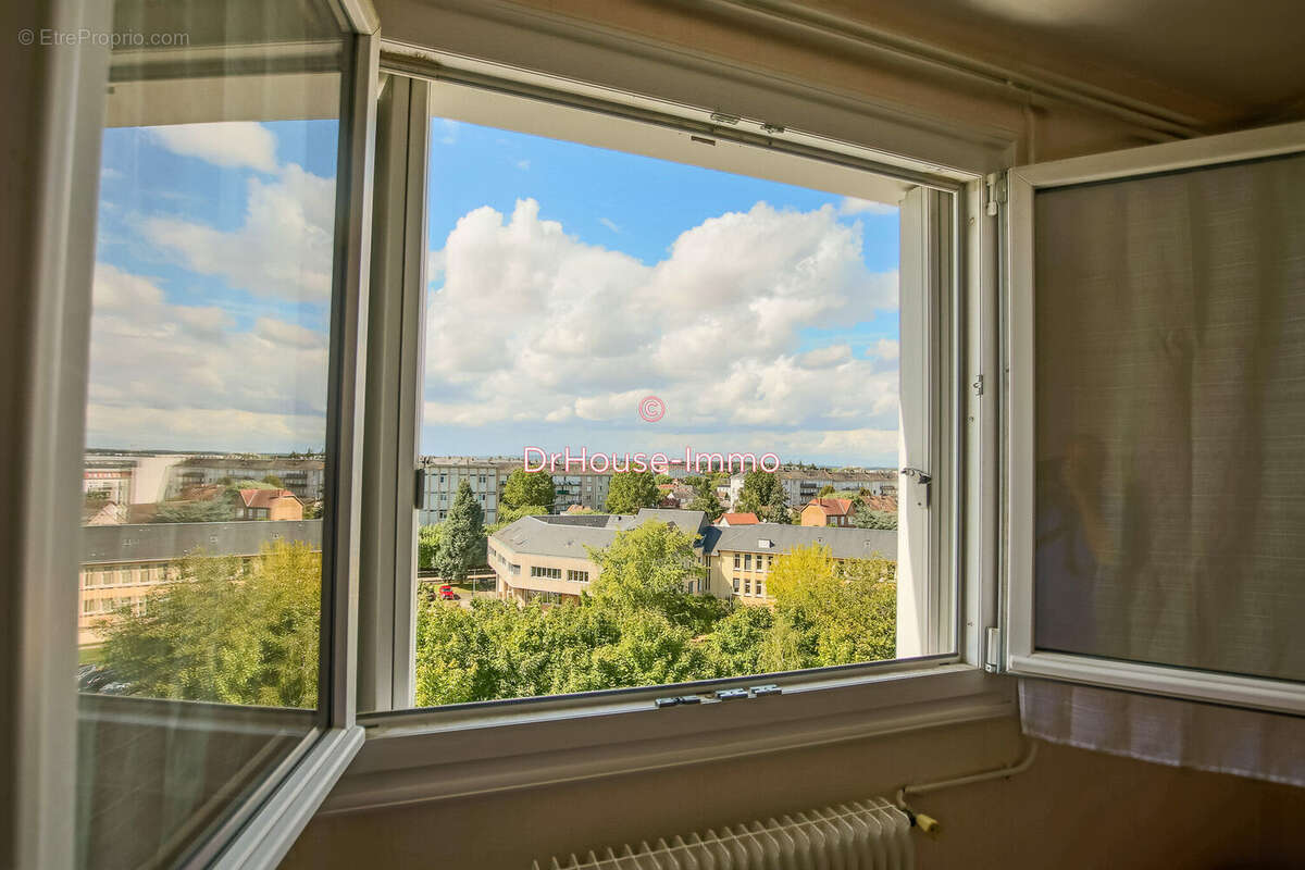 Appartement 79 m² à Luce  - photo 26