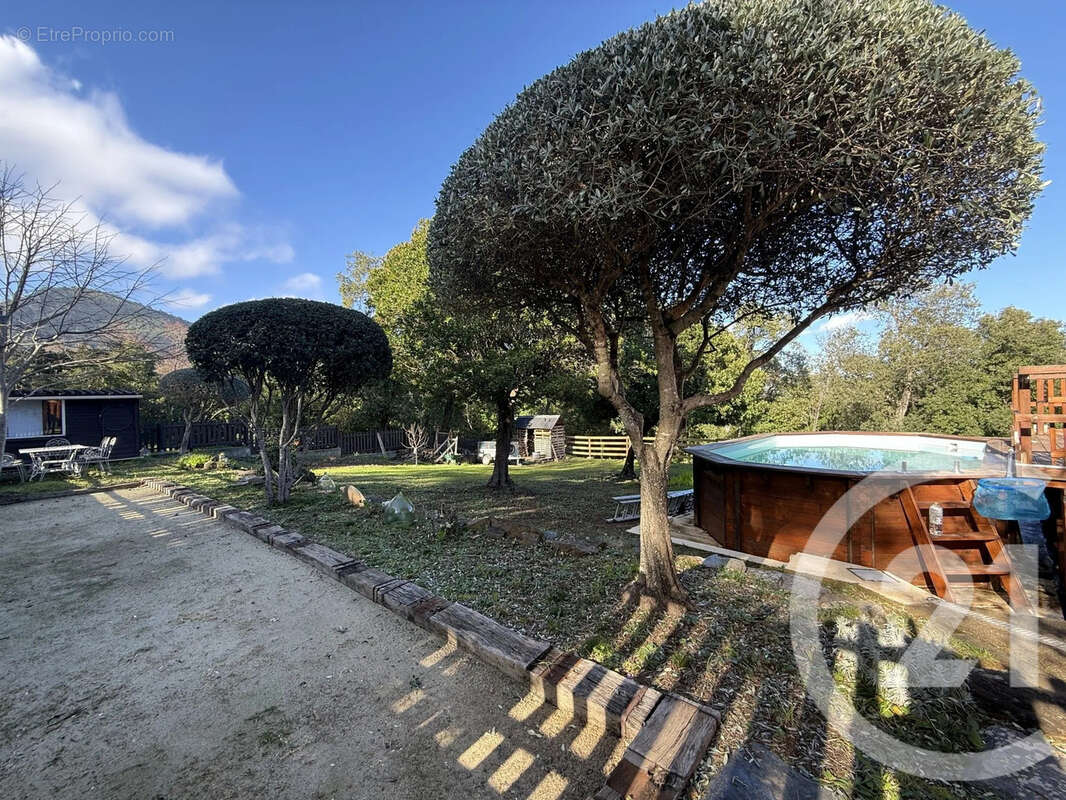 Maison à SANTA-MARIA-POGGIO