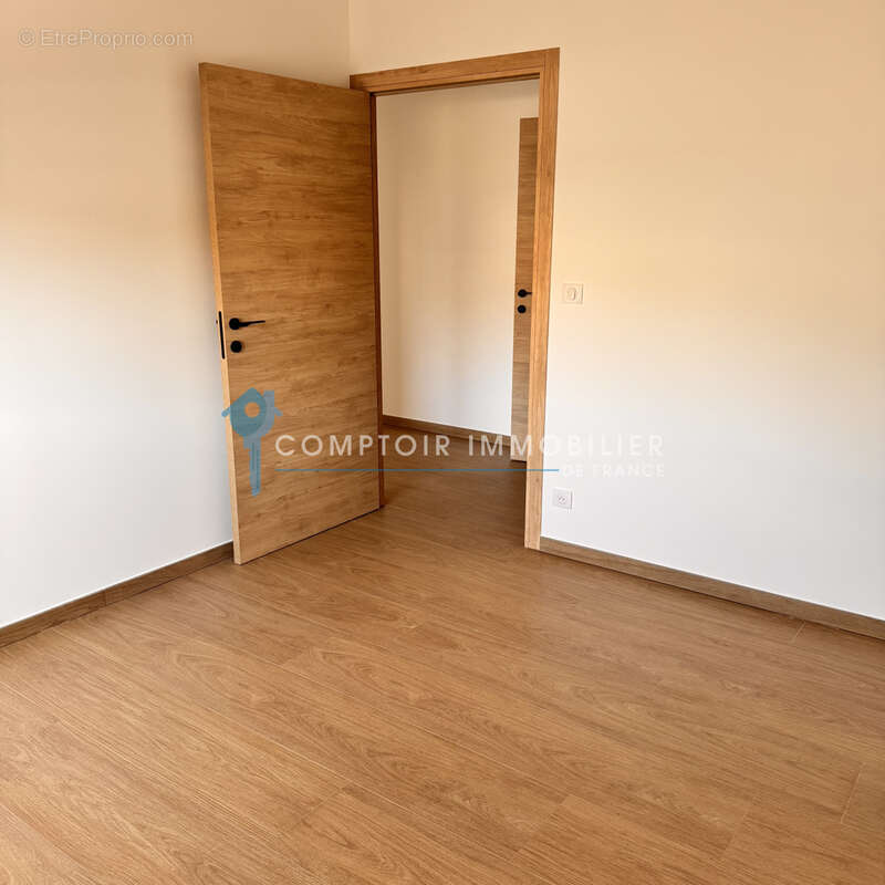 Appartement 115 m² à Sete  - photo 9