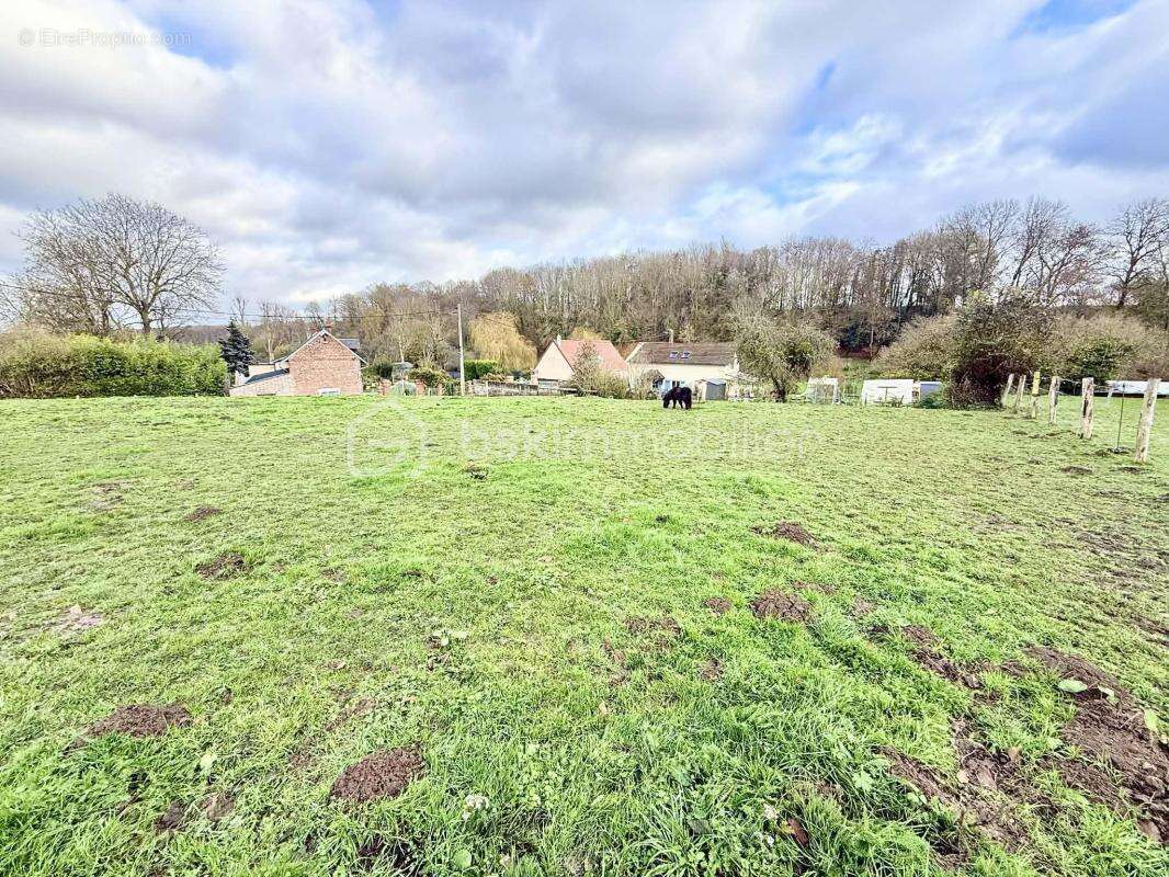 Terrain à BERNEUIL-EN-BRAY