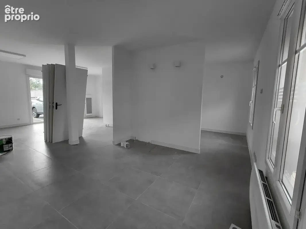A Vendre A Périgueux : Local commercial d'environ 280m2 - photo 6