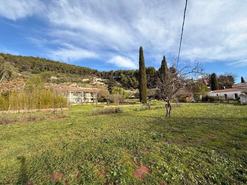Terrain 500 m² à Sollies-Pont  - photo 2
