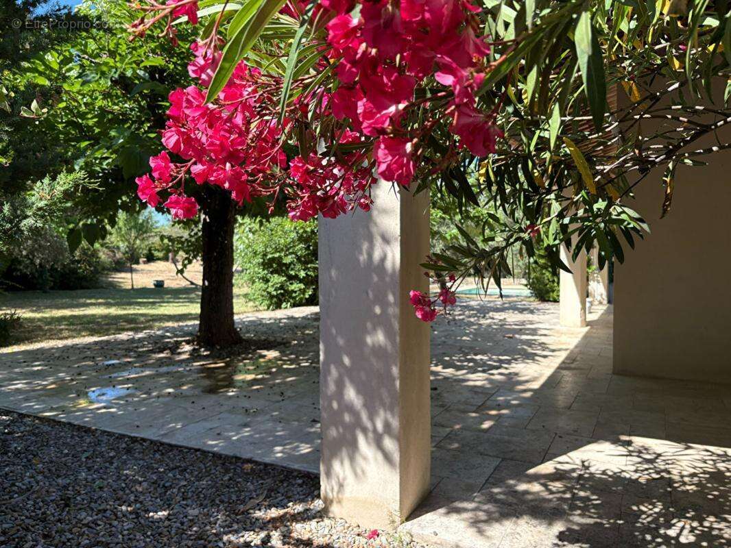 Belle villa sur les hauteurs de Pernes Les fontaines - photo 8
