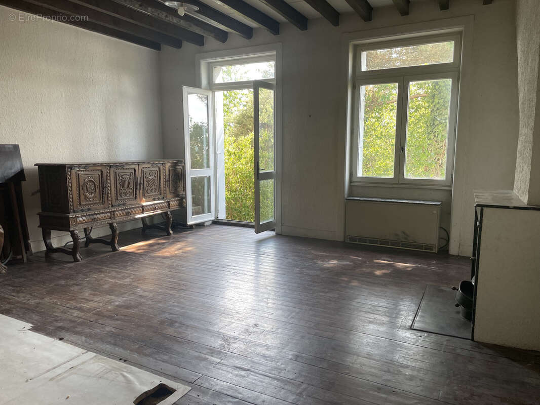 Rare, saint-etienne appartement en  rez de jardin  avec 300 m2 d'exterieur - photo 5