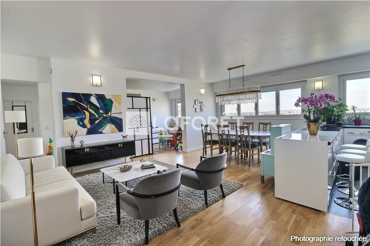 Appartement à COURBEVOIE