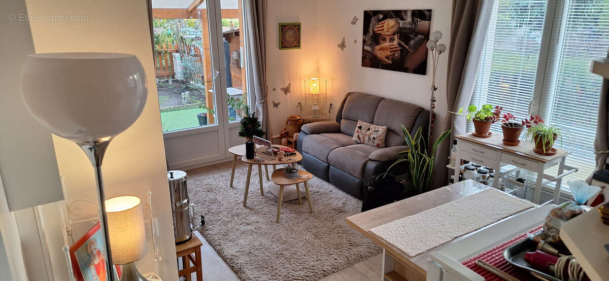 Appartement à SARTROUVILLE