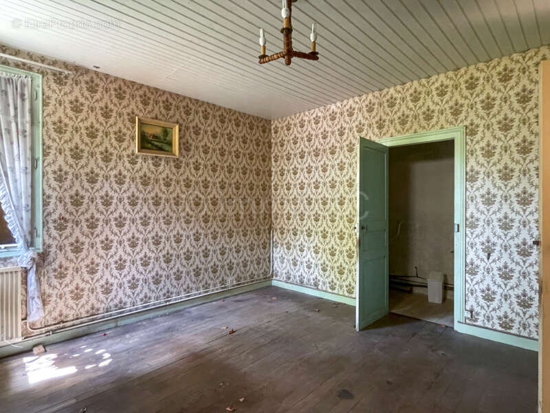 Maison à SAUZE-VAUSSAIS