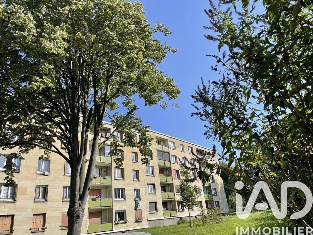 Photo 2 - Appartement à CLICHY-SOUS-BOIS