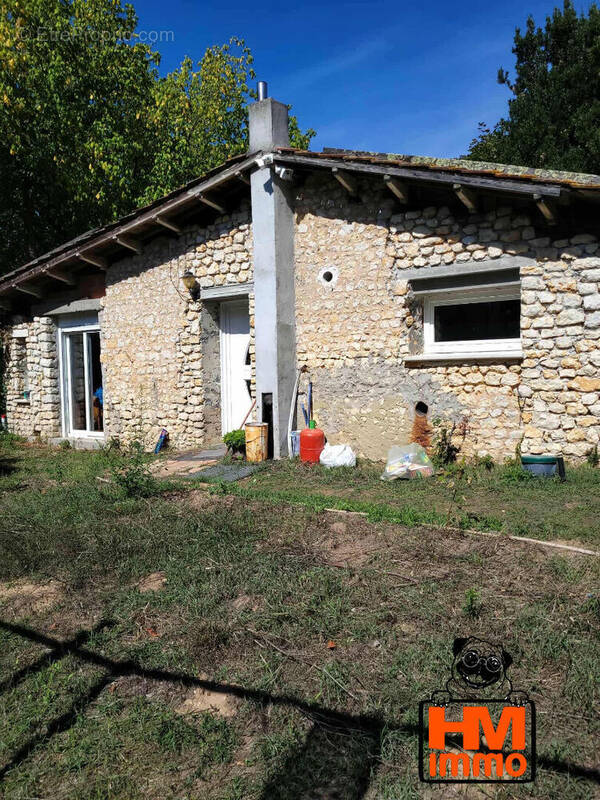 Maison à SAINT-JUST-LUZAC